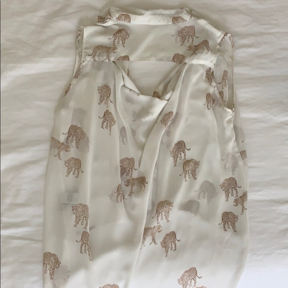 Styled blouse - Picture 2 of 2